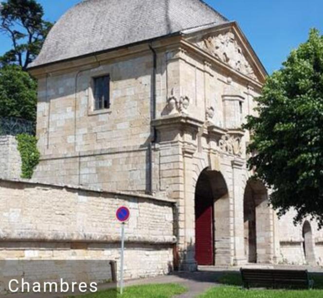 La mouche,chambres avec terrasse vue sur la rivière Humes-Jorquenay Esterno foto